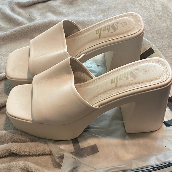 SHEIN Cream Platform Heeled Sandals - Picture 1 of 1